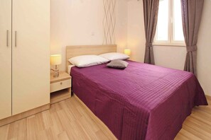 1 soveværelse, internetforbindelse