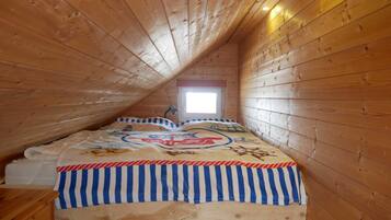 2 bedrooms, bed sheets