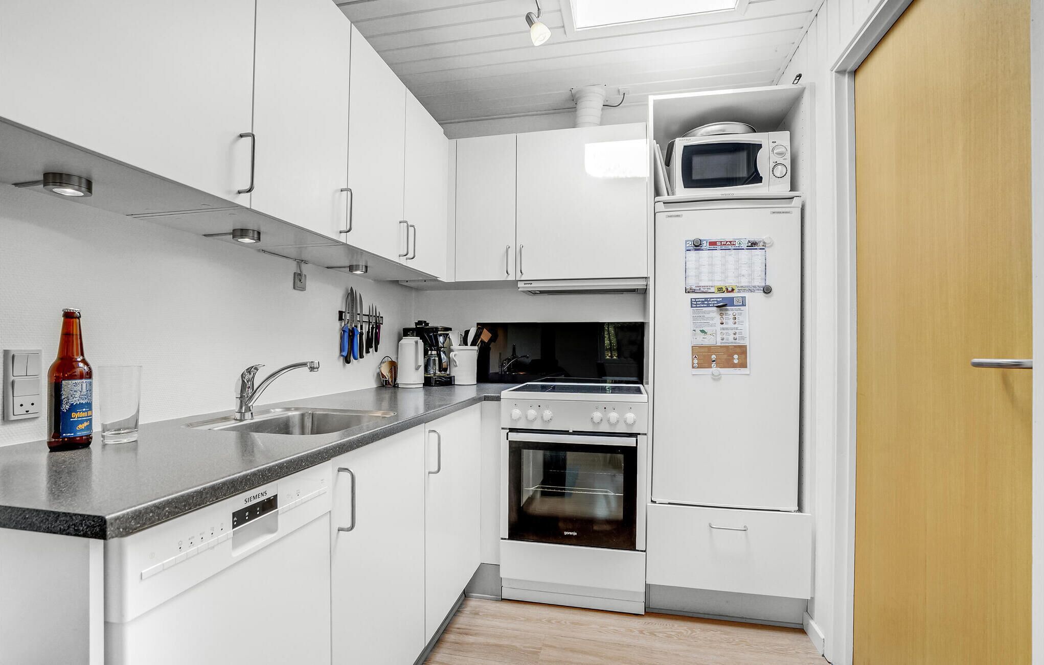 Kühlschrank, Herdplatte, Geschirrspüler