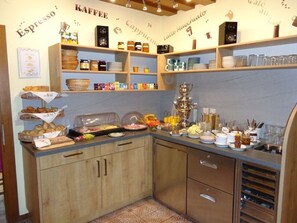 Dining - Single Room - Pension Herned ** (Mondsee)