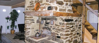 Gorgeous home in Annerstad with kitchen
