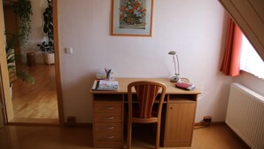 Unclassified image, 4 of 23, button - Apartment Blosenburgblick (Erfurt)