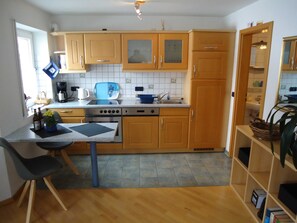 Unclassified image, 4 of 14, button