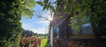 Stuga med terrass på en vacker plats