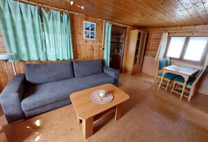 TV, fireplace - Holiday home with terrace in beautiful location (Chodovská Huť)