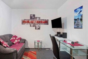 TV, DVD player, stereo - Holiday apartment with shared balcony (Todtmoos)