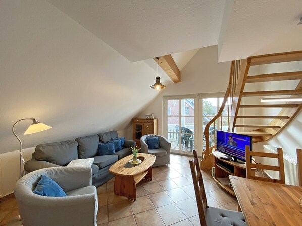 Unclassified image, 1 of 18, button