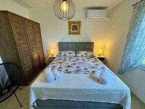 1 chambre, fer et planche Ă repasser, accĂšs Internet