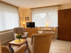 Unclassified image, 4 of 12, button