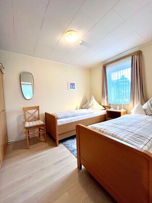 2 bedrooms, WiFi, bed sheets