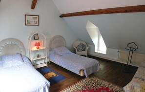 5 Schlafzimmer, Reisekinderbett, kostenloses WLAN, Bettwäsche