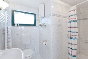 Shower - Boat dock Stoben - FH Stoben, Whg. 1 (Benz)