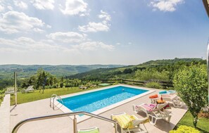 Pool - Stunning home in Meloni with sauna (Meloni)