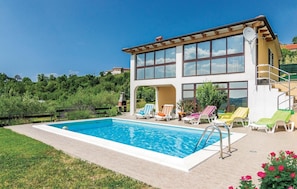 Pool - Stunning home in Meloni with sauna (Meloni)