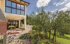 Terrace/patio - Stunning home in Meloni with sauna (Meloni)