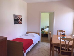 2 chambres, accès au Wi-Fi (inclus)