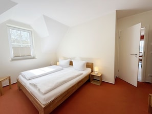 2 Schlafzimmer, Reisekinderbett, WLAN