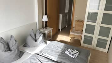 2 bedrooms, travel crib, WiFi, bed sheets