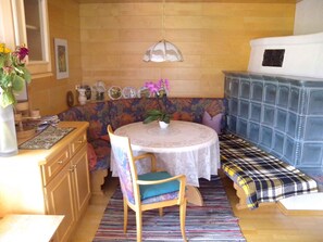 تناول الطعام