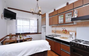 ثلاجة، موقد طهي مسطح