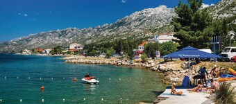 Lovely apartment in Starigrad Paklenica