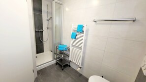 Unclassified image, 5 of 10, button - (11) 2-room apartment - apartment house Sonnenburg (Kühlungsborn)