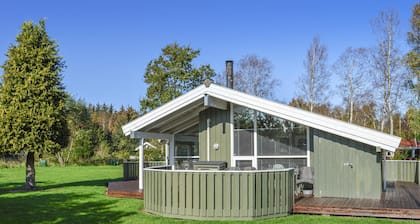 3 huonetta majoitus Ålbækissä