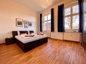 3 Schlafzimmer, Bügeleisen/Bügelbrett, Reisekinderbett, WLAN