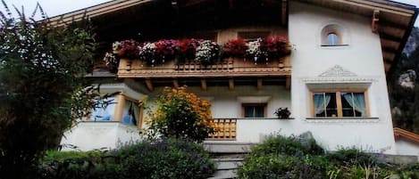 DĂ©tail de lâextĂ©rieur