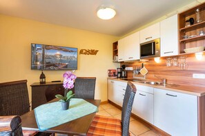 Uklassifisert bilde, 2 av 15, knapp