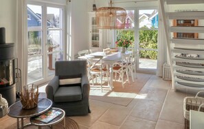 TV, fireplace, DVD player - Amazing home in Süssau/Ostsee (Süssau/Ostsee)