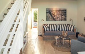 TV, fireplace, DVD player