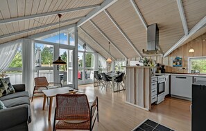 TV, fireplace, DVD player - 3 bedroom cozy home in Ebeltoft (Ebeltoft)