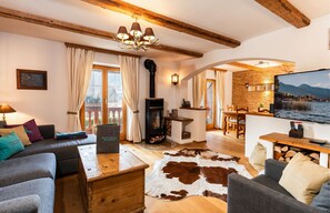 Télévision, cheminée