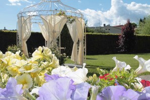 Property grounds - Holiday apartment mit Pool (Montecarlo Lucca)