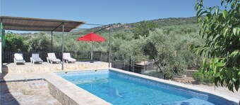 Awesome home in Montefrio