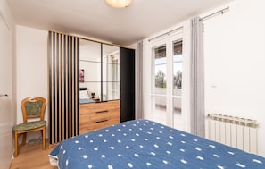 4 Schlafzimmer, Reisekinderbett, kostenloses WLAN, Bettwäsche