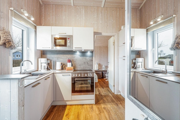 Réfrigérateur, plaque de cuisson, lave-vaisselle, cafetiÚre/bouilloire