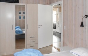 1 chambre, lit de bébé portatif
