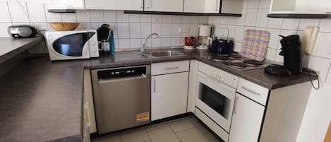 Fridge, microwave, oven, dishwasher