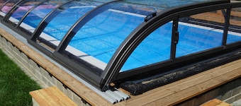 Hollow Church - Ferienhof High