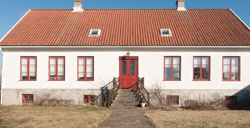 Awesome apartment in Hemse with WiFi