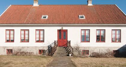 Awesome apartment in Hemse with WiFi