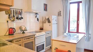 Réfrigérateur, plaque de cuisson