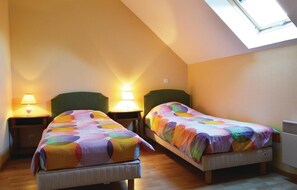 4 bedrooms, travel cot, free WiFi