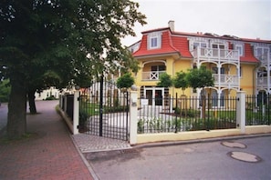 Exterior - (191) 2-room apartment - apartment house Baltic Sea beach (Kühlungsborn)