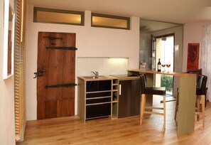 Kühlschrank, Ofen, Hochstuhl