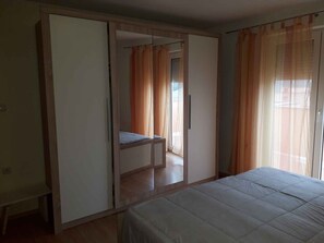 2 多间卧室、WiFi