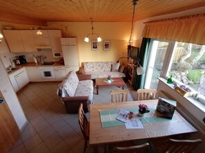 Unclassified image, 5 of 36, button