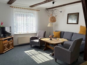 TV - Vacation apartment 1 - Steinhäuser, Sabine (Barkhagen)